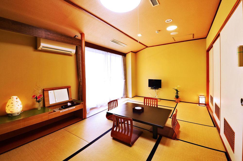โรงแรมซันริเวอร์ โอโบะเกะ มิโยชิ ภายนอก รูปภาพ