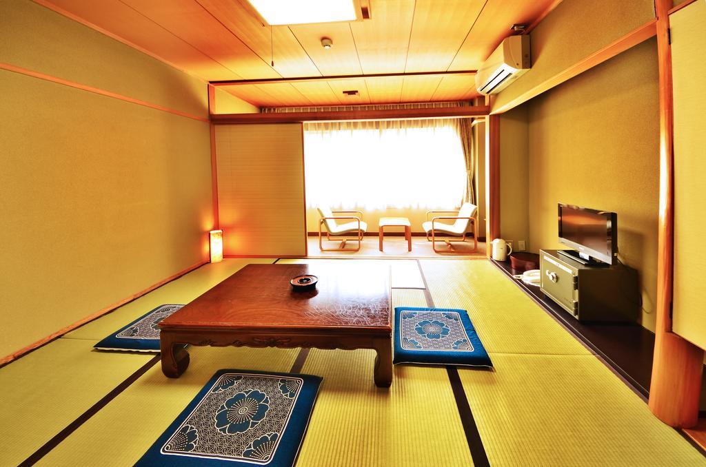 โรงแรมซันริเวอร์ โอโบะเกะ มิโยชิ ภายนอก รูปภาพ