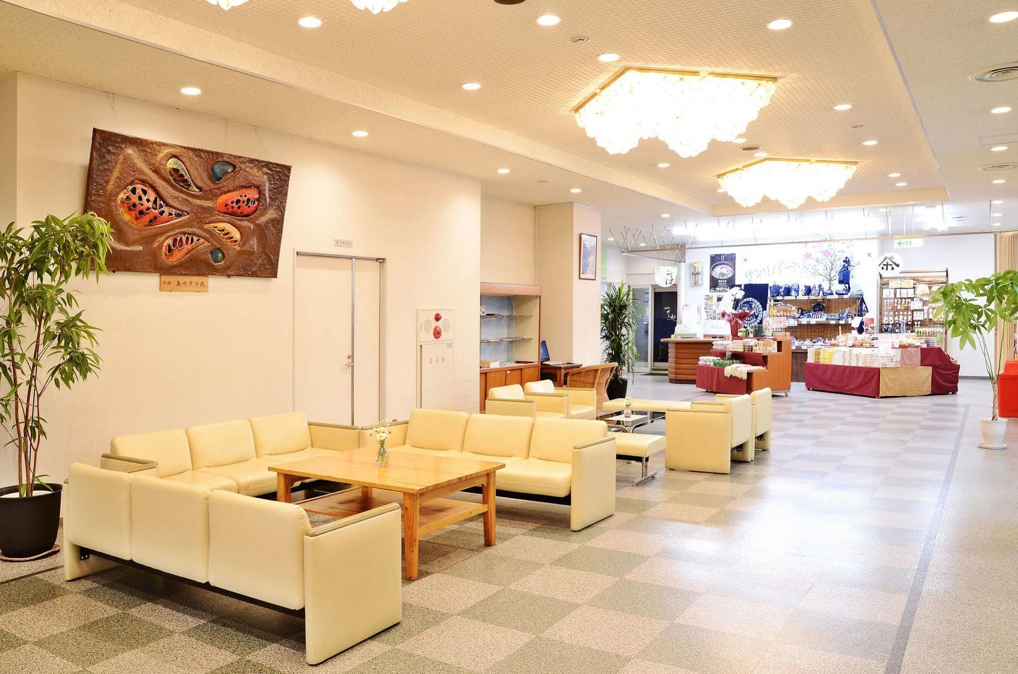 โรงแรมซันริเวอร์ โอโบะเกะ มิโยชิ ภายนอก รูปภาพ