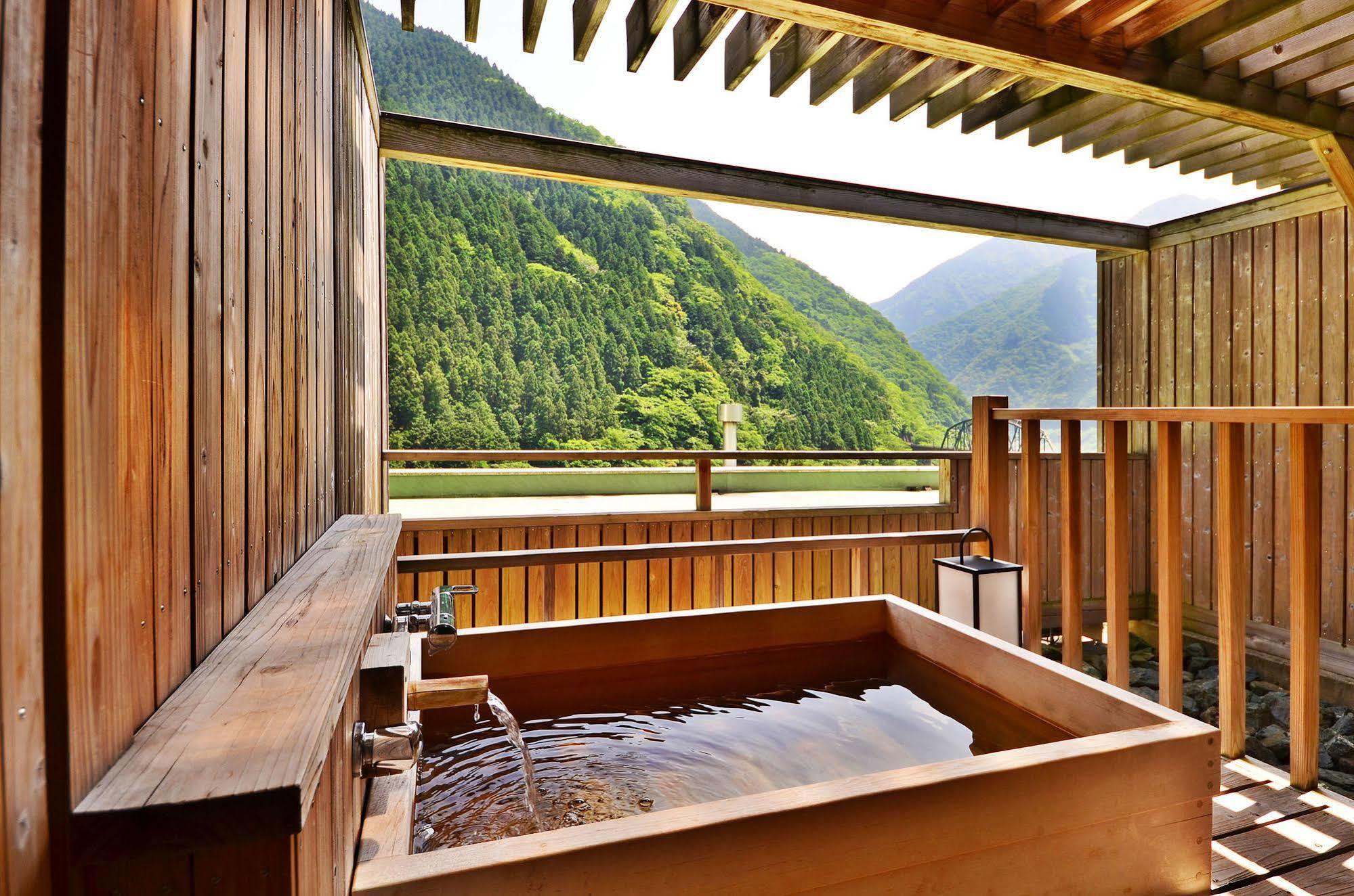 โรงแรมซันริเวอร์ โอโบะเกะ มิโยชิ ภายนอก รูปภาพ