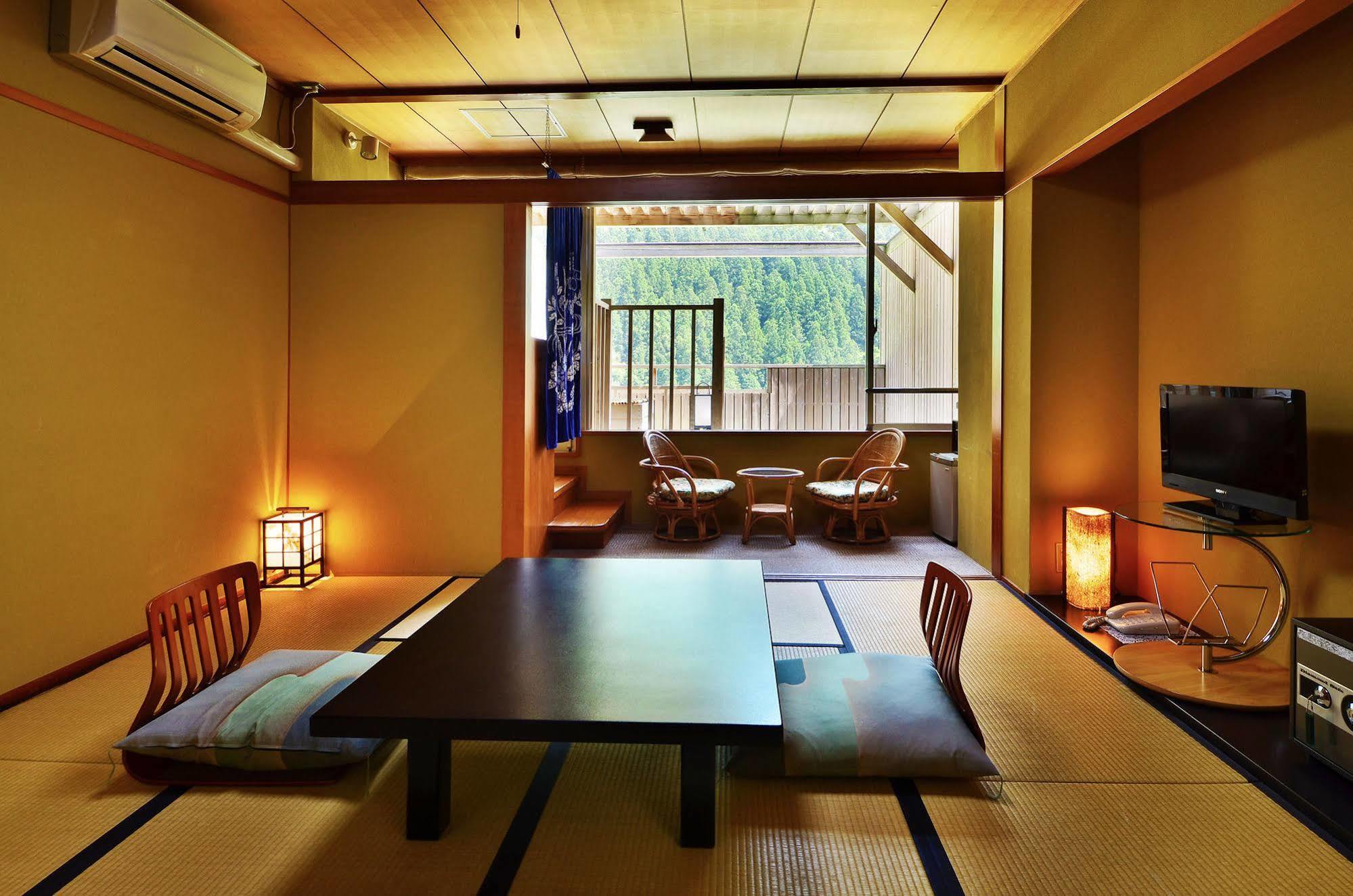 โรงแรมซันริเวอร์ โอโบะเกะ มิโยชิ ภายนอก รูปภาพ
